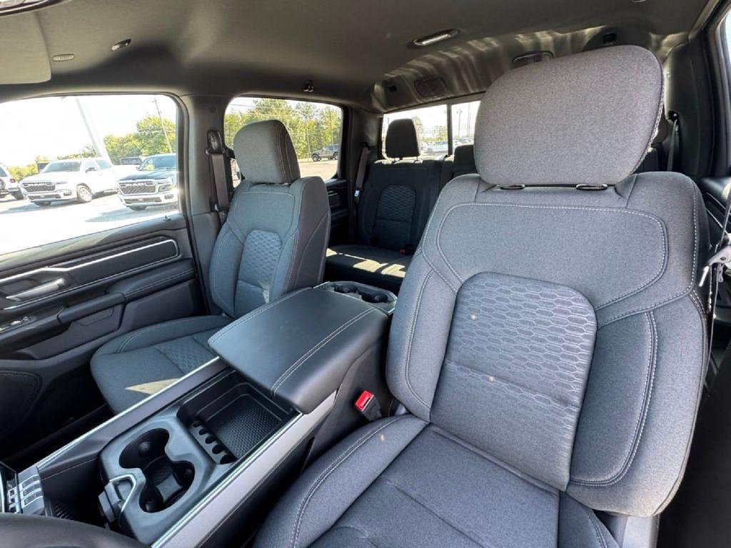 New 2026 RAM 1500 Big Horn AWD/4WD image 17