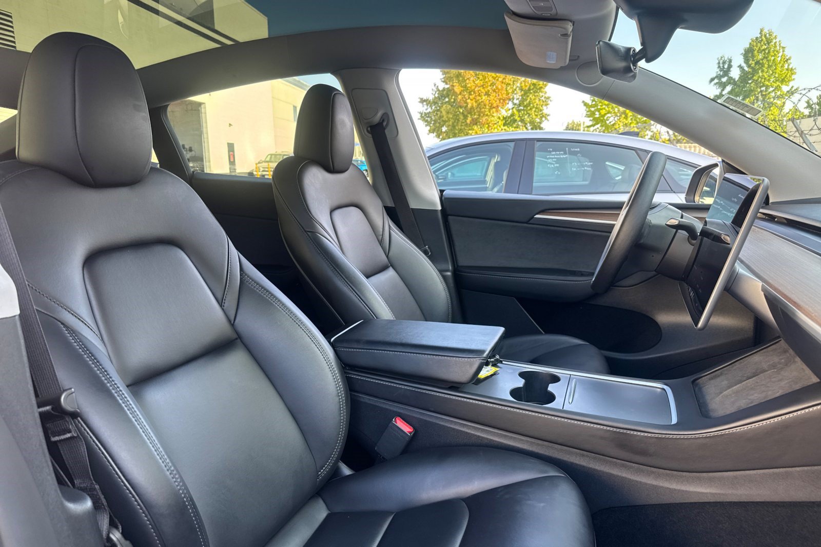 Used 2024 Tesla Model Y Long Range RWD image 28