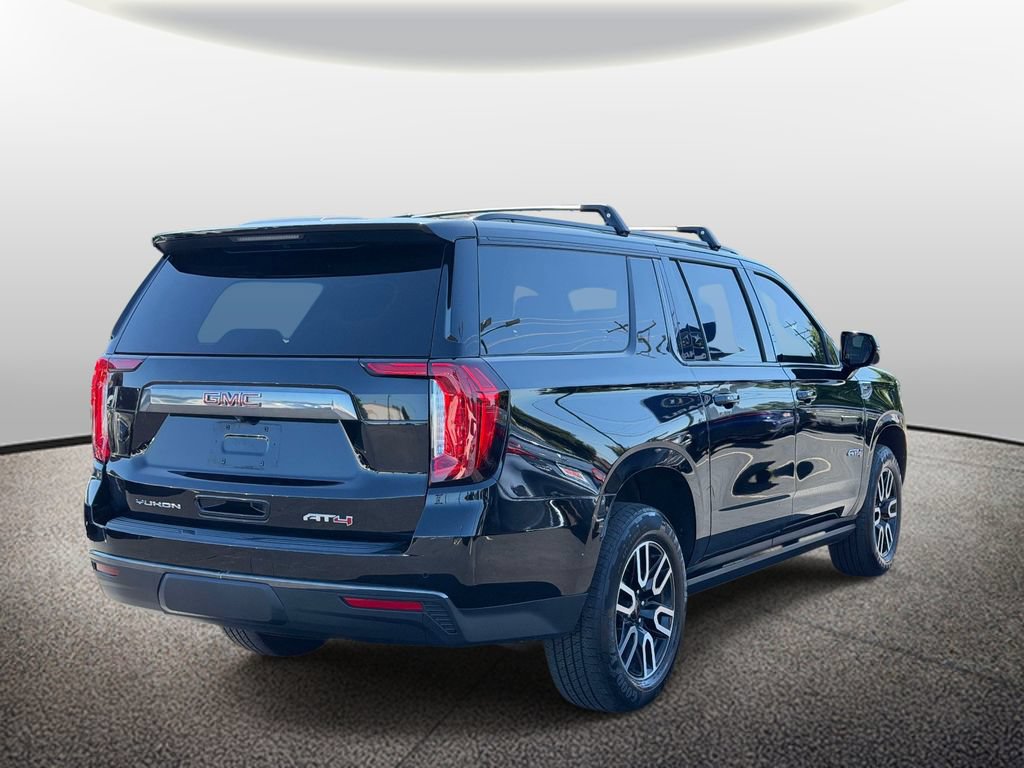 Used 2023 GMC Yukon XL AT4 w/ Technology Package AWD/4WD image 2