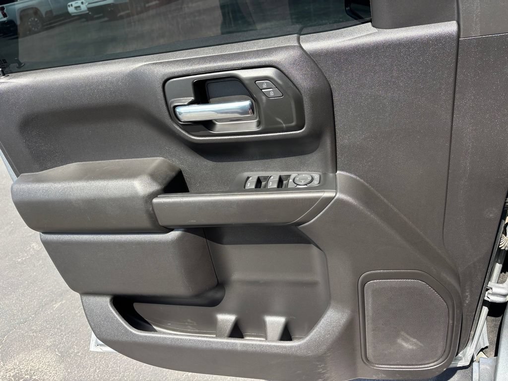 Certified 2023 Chevrolet Silverado 1500 Custom Trail Boss w/ LPO, Dark Essentials Package AWD/4WD image 18