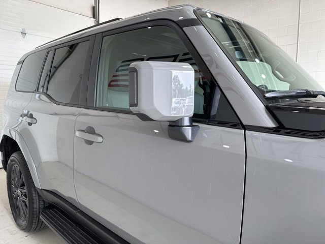 Used 2025 Lexus GX 550 w/ Cold Area Package image 5