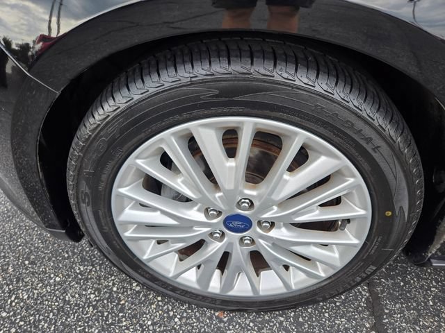 Used 2017 Ford Focus Titanium FWD image 25