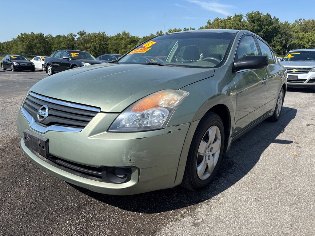 Used 2008 Nissan Altima 2.5 S w/ Emergency Aid Pkg FWD image 2