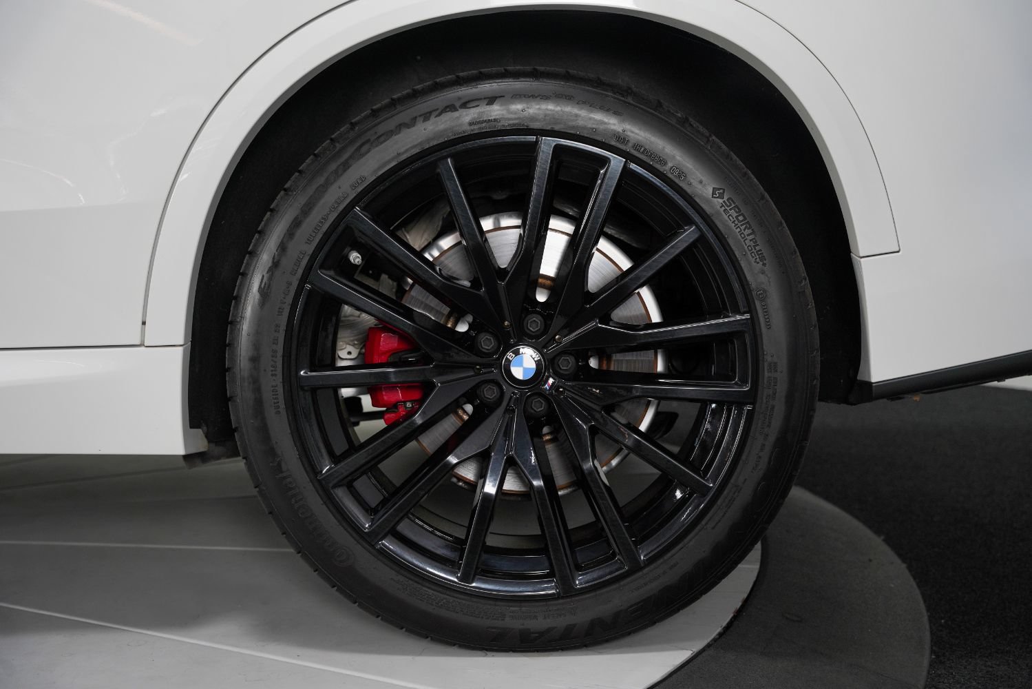 Used 2023 BMW X5 M50i w/ Executive Package AWD/4WD image 18