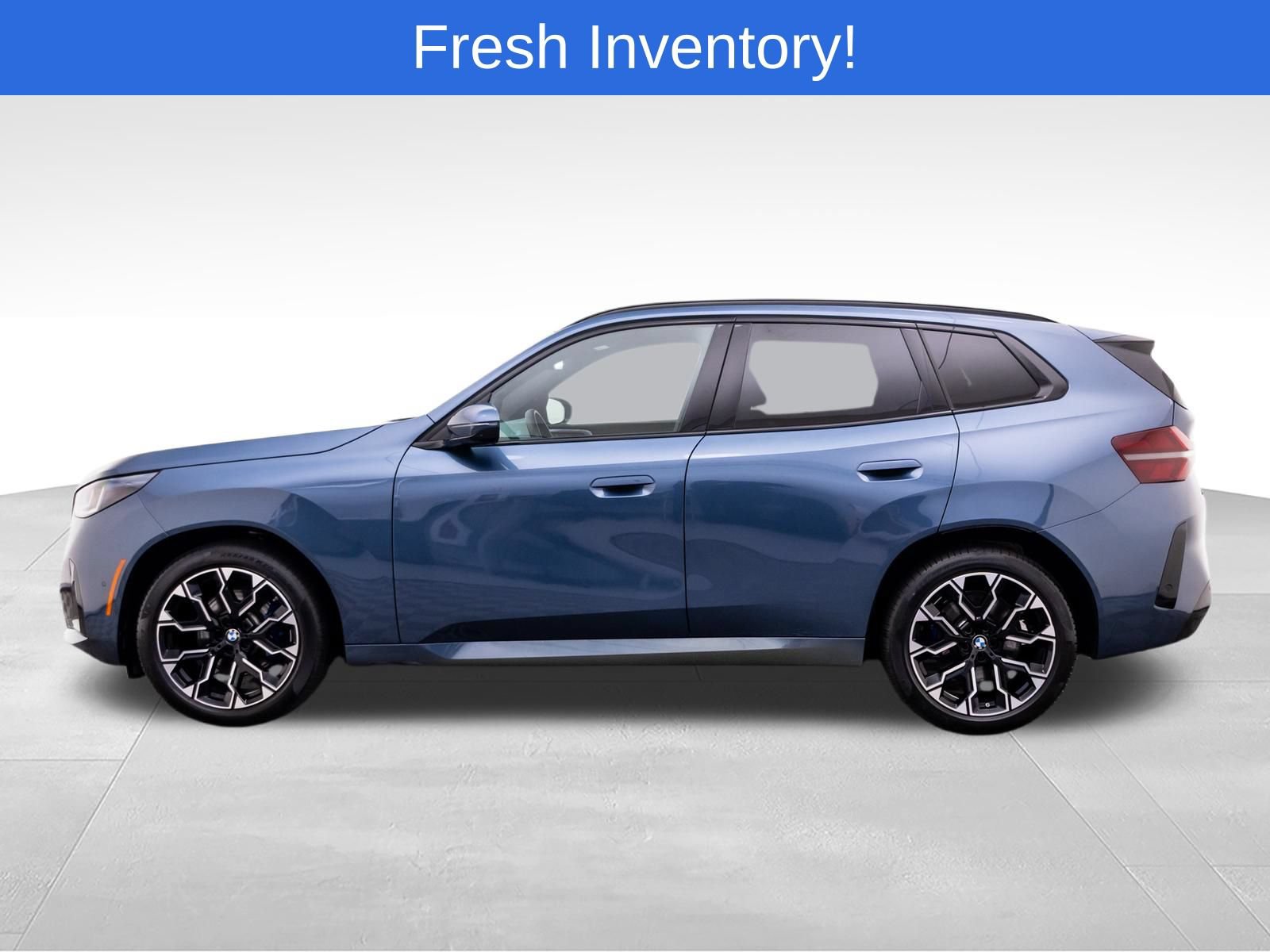 Certified 2025 BMW X3 xDrive30i w/ Premium Package AWD/4WD image 2
