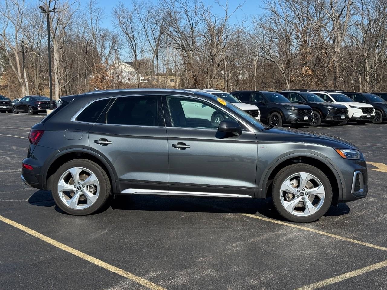 Used 2022 Audi Q5 2.0T Premium Plus image 3