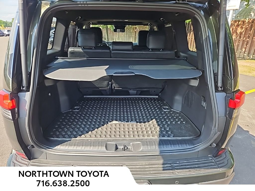Used 2024 Lexus GX 550 image 15