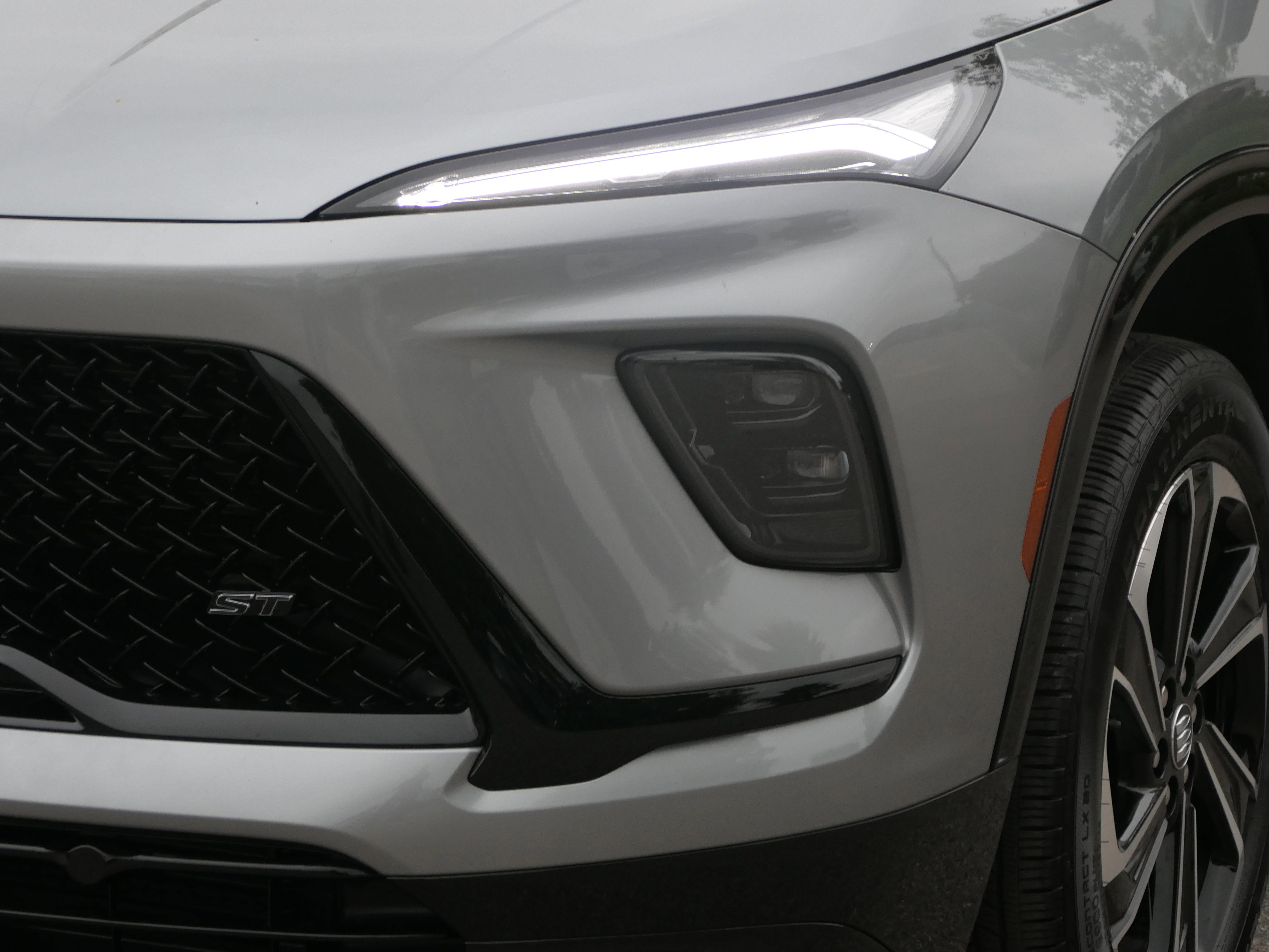 New 2026 Buick Enclave Sport Touring w/ Power Package image 9