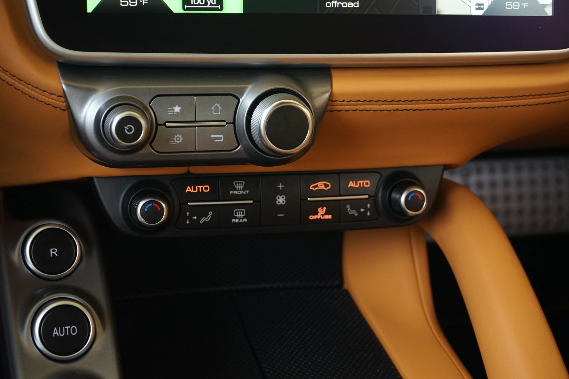 Used 2018 Ferrari GTC4Lusso AWD/4WD image 19