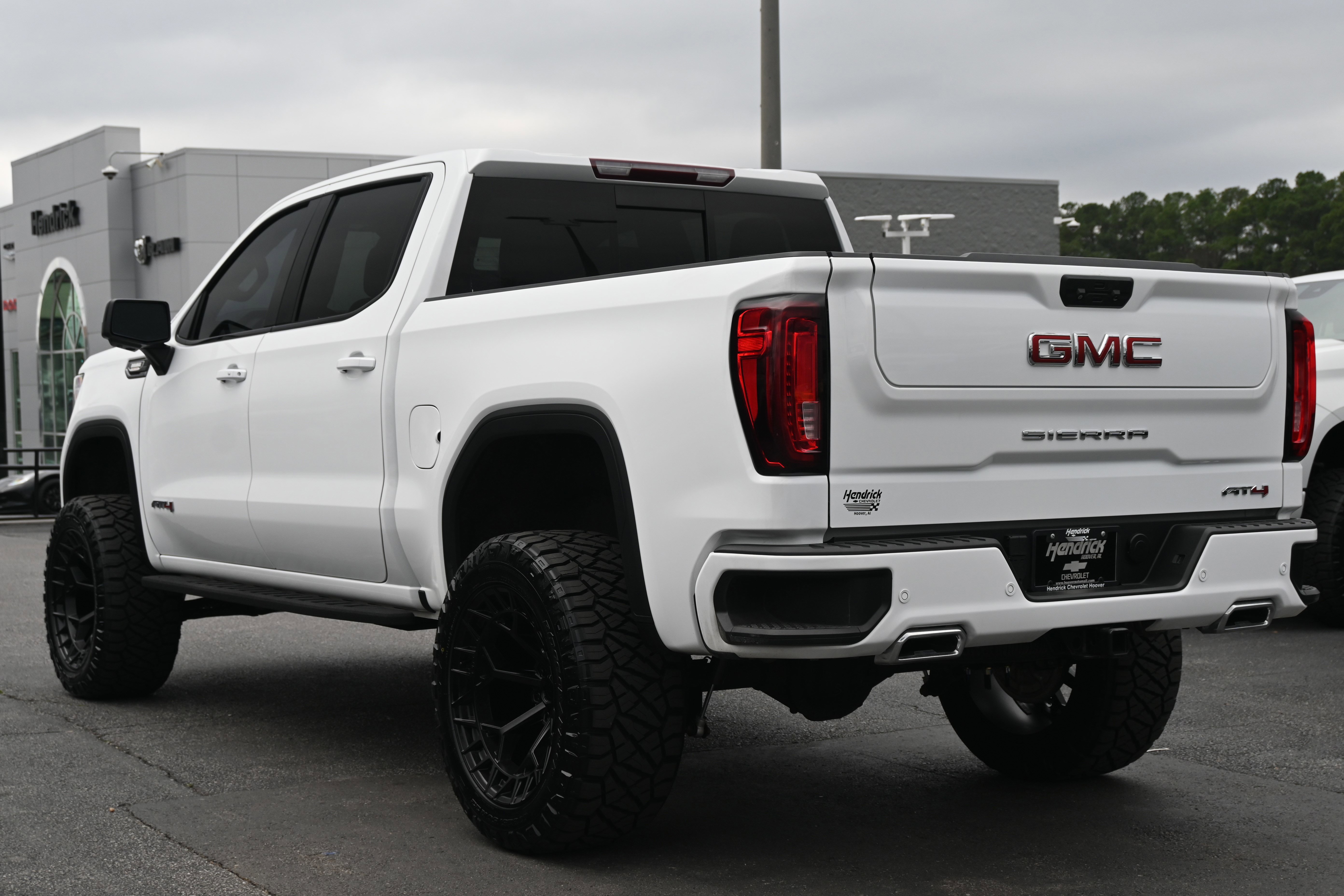 Used 2023 GMC Sierra 1500 AT4 w/ AT4 Premium Package image 14