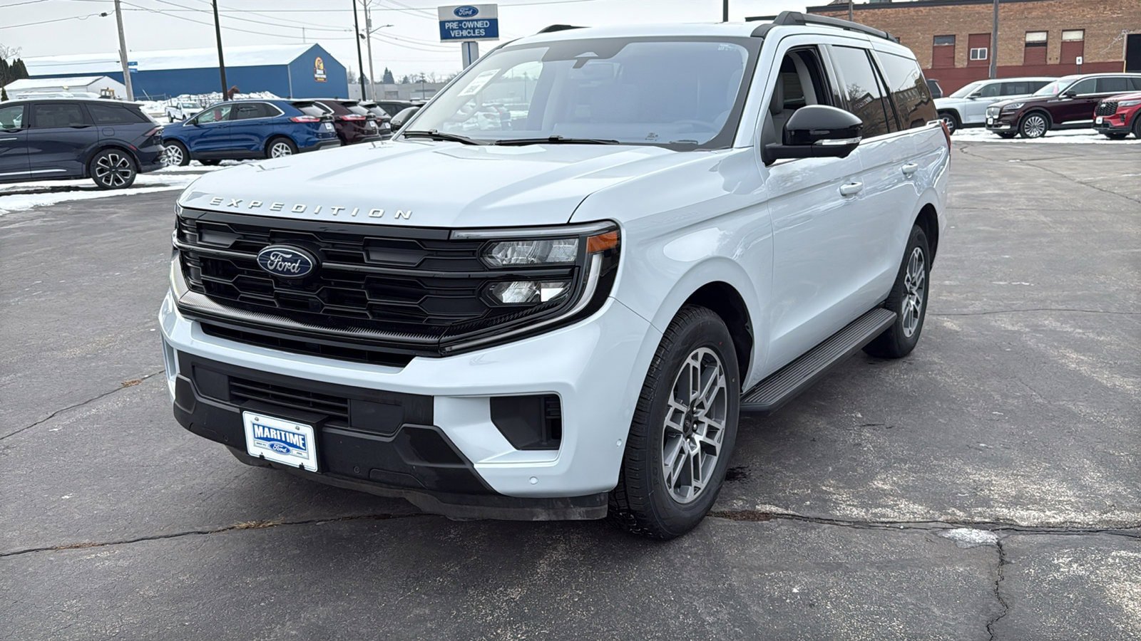 Used 2025 Ford Expedition Active AWD/4WD image 4