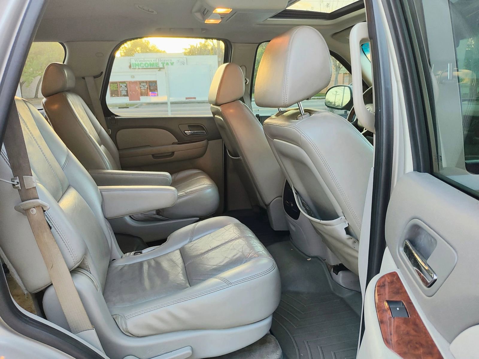 Used 2007 Chevrolet Tahoe LT RWD image 12