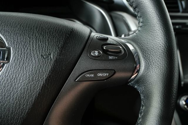 Used 2020 Nissan Murano SV FWD image 11
