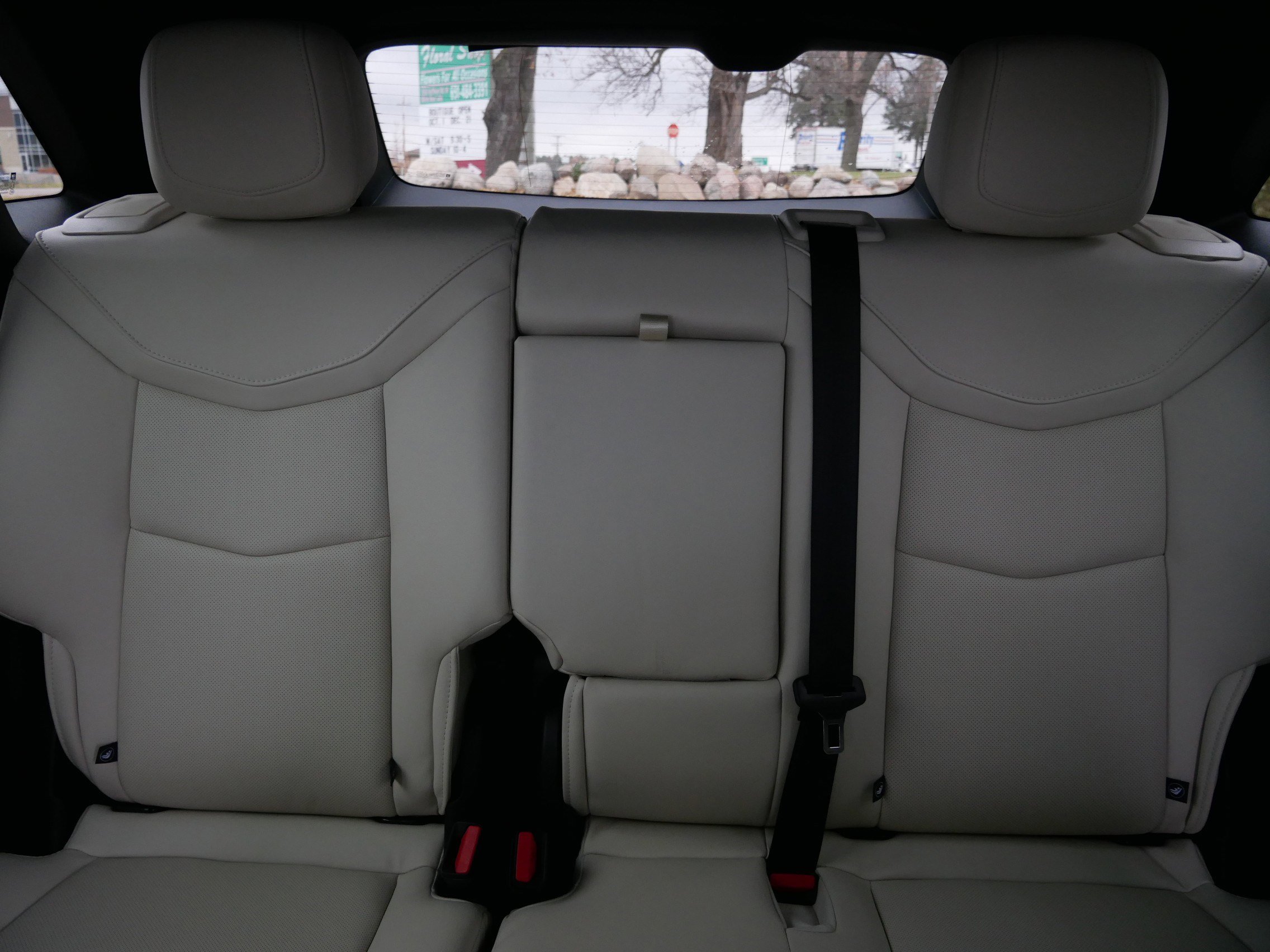 New 2026 Cadillac XT5 Sportv w/ LPO, Floor Liner Package image 11