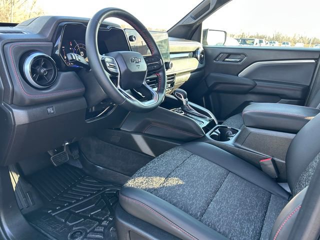 Used 2023 Chevrolet Colorado Z71 w/ Z71 Convenience Package 2 image 11