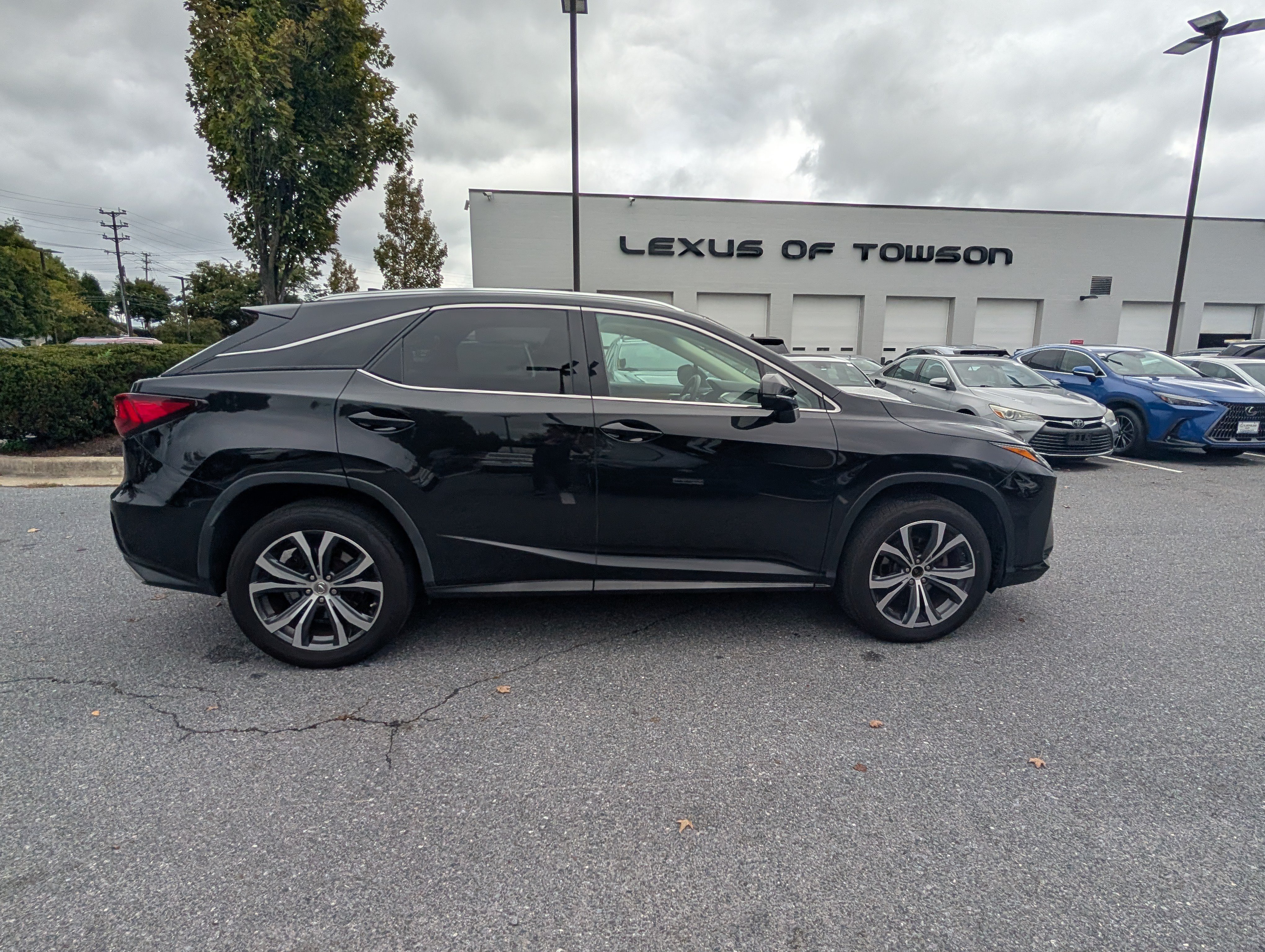 Used 2016 Lexus RX 350 AWD w/ Premium Package image 2