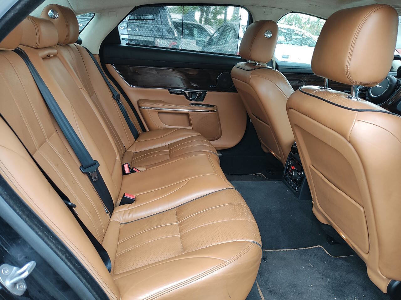 Used 2015 Jaguar XJ L Portfolio image 44