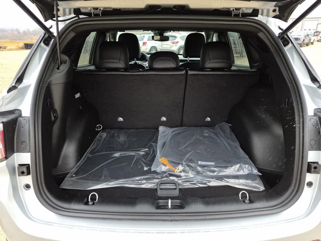 New 2026 Jeep Compass Latitude image 8