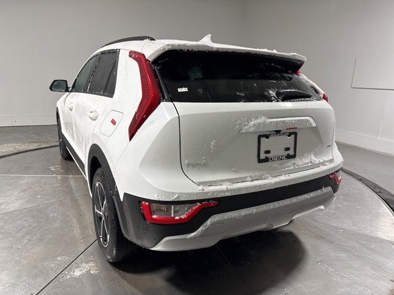 New 2025 Kia Niro LX image 5