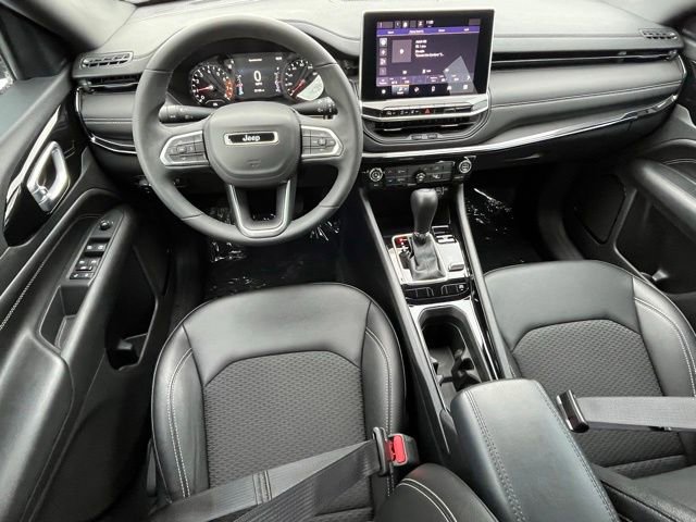 Used 2023 Jeep Compass Altitude image 10