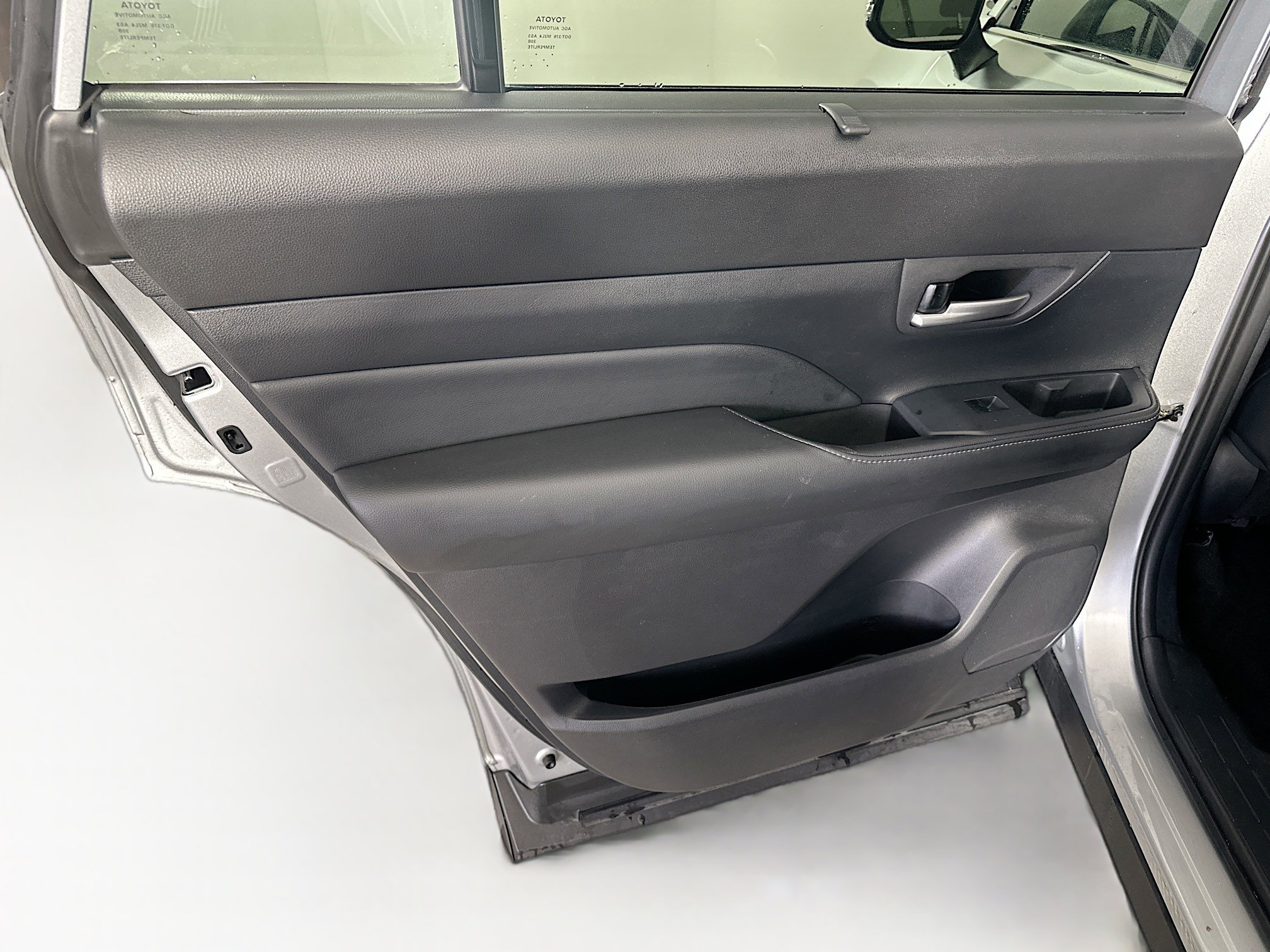 Used 2025 Toyota Grand Highlander FWD image 27