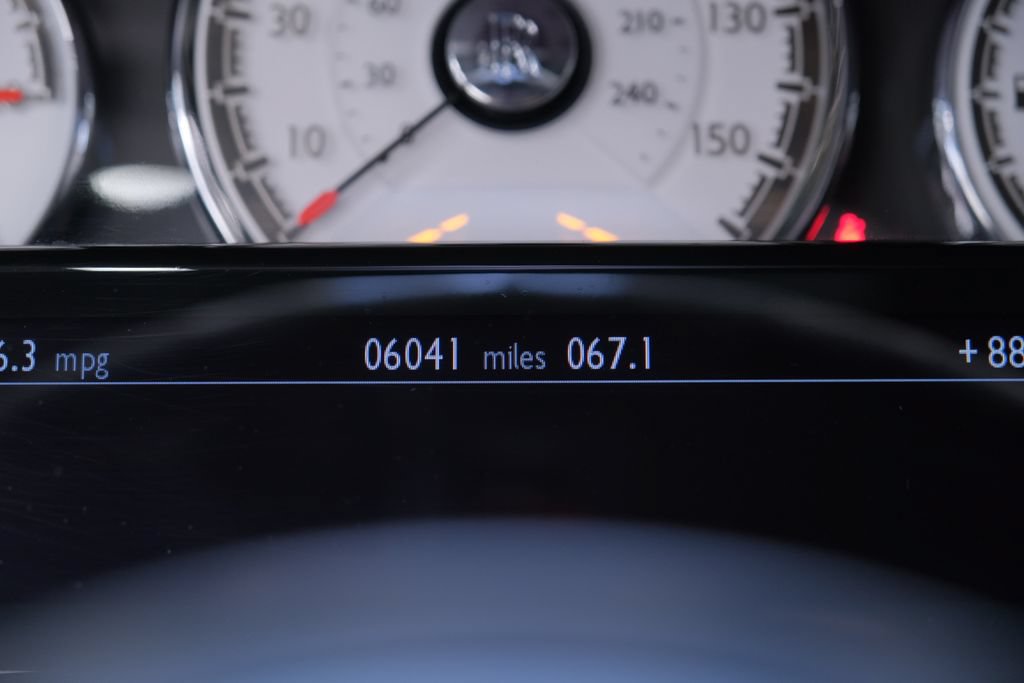 Used 2020 Rolls-Royce Wraith RWD image 58
