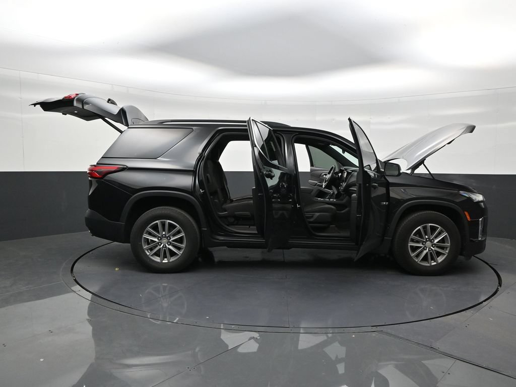 Used 2023 Chevrolet Traverse LT FWD image 28