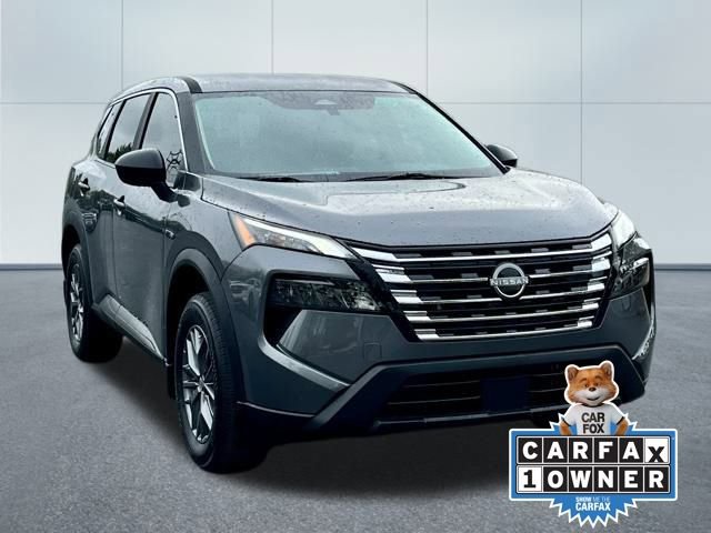 Certified 2025 Nissan Rogue S image 4