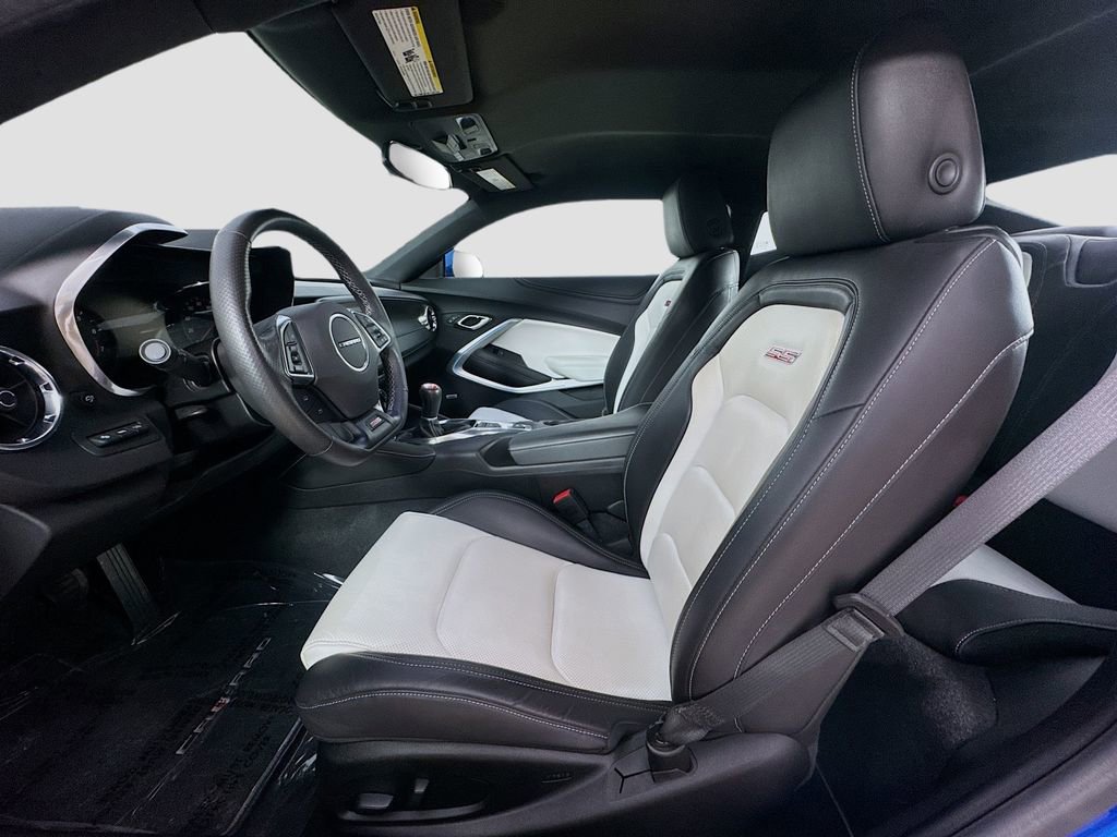 Used 2018 Chevrolet Camaro SS RWD image 25