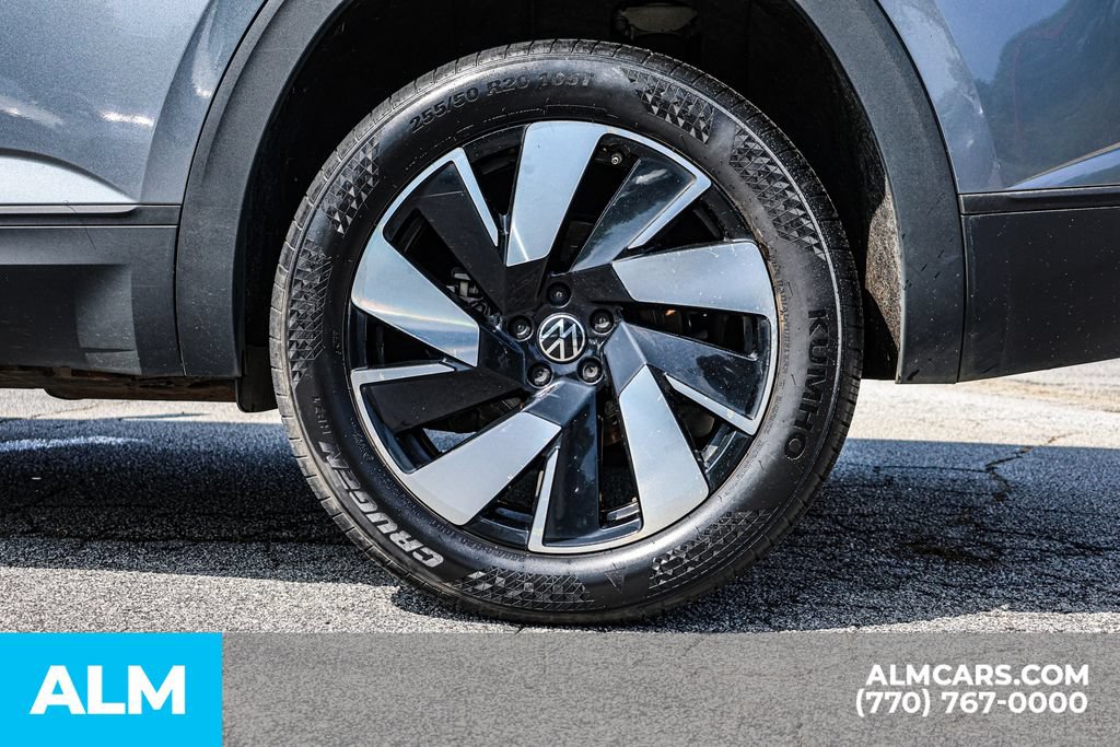 Used 2024 Volkswagen Atlas Cross Sport SE FWD image 17