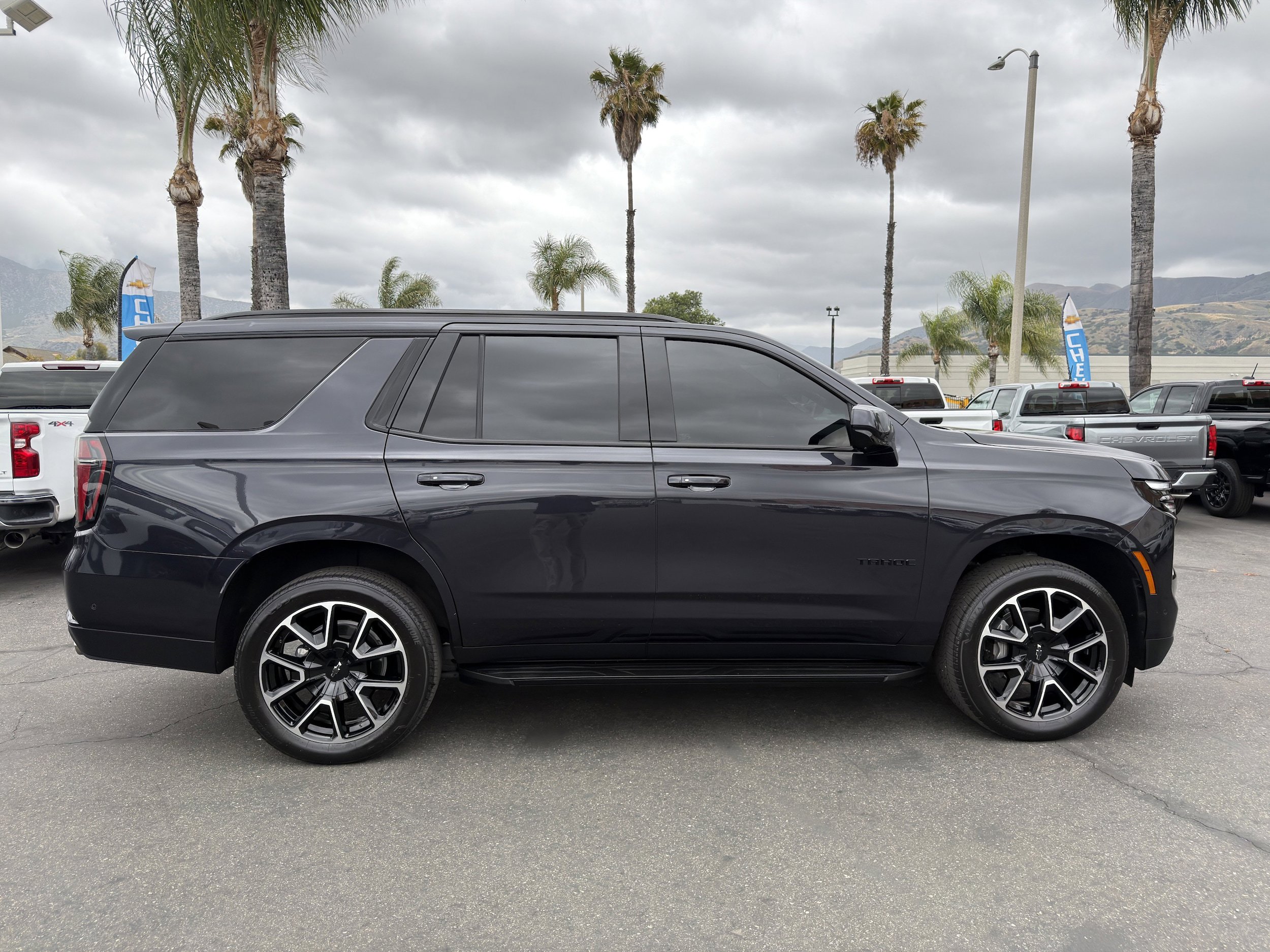 Used 2025 Chevrolet Tahoe RST RWD image 9