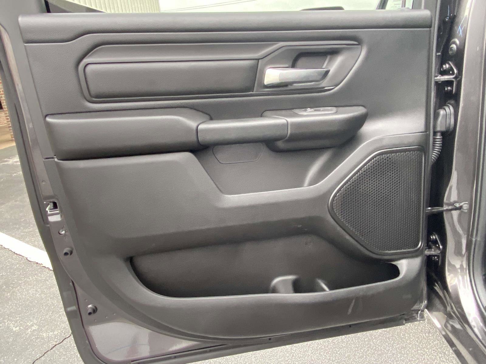 New 2026 RAM 1500 Express image 9