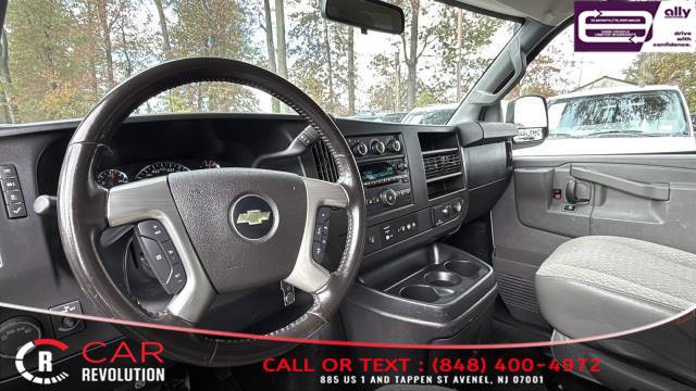 Used 2017 Chevrolet Express 3500 LT w/ LT Preferred Equipment Group image 13