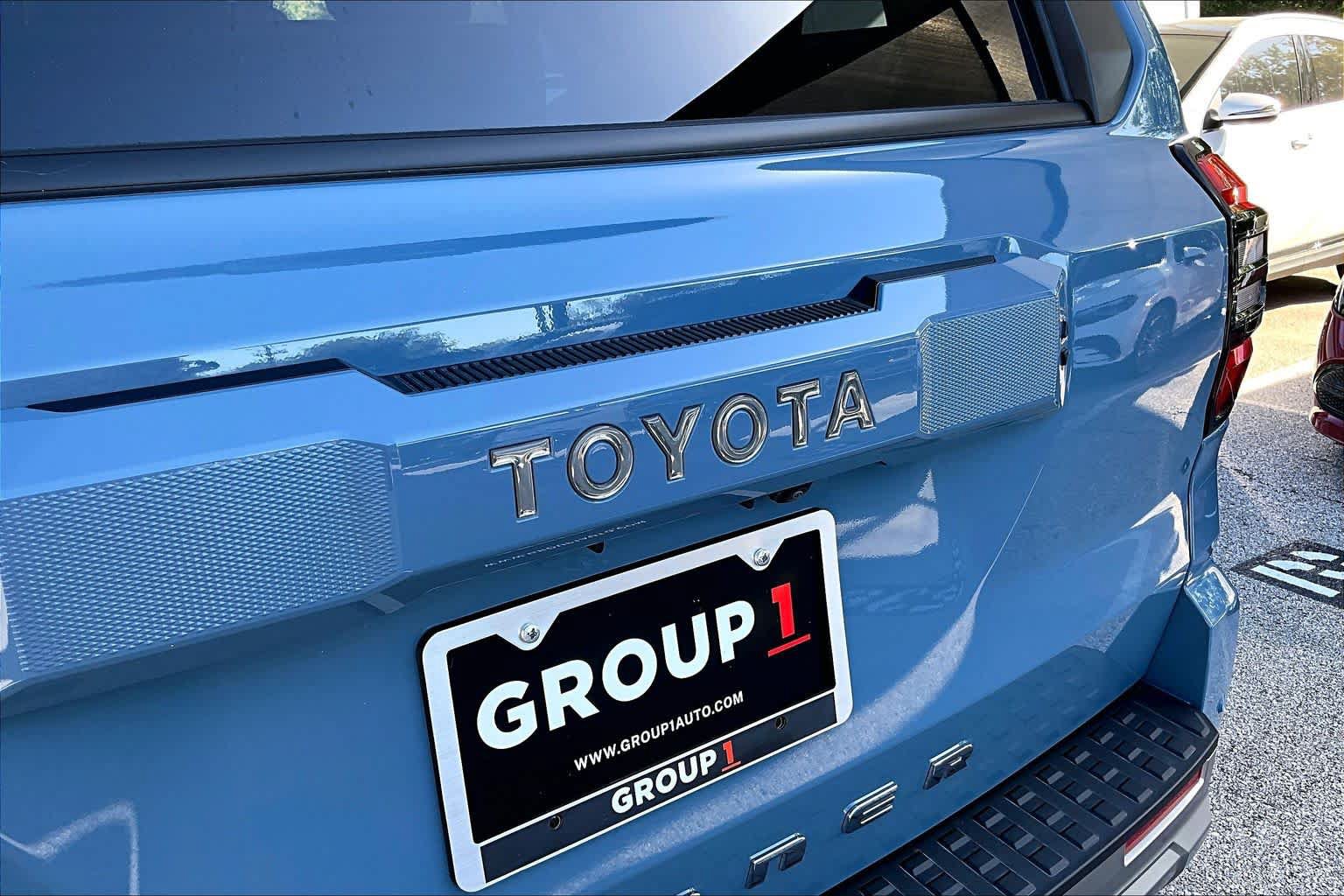 Used 2025 Toyota 4Runner Limited AWD/4WD image 30
