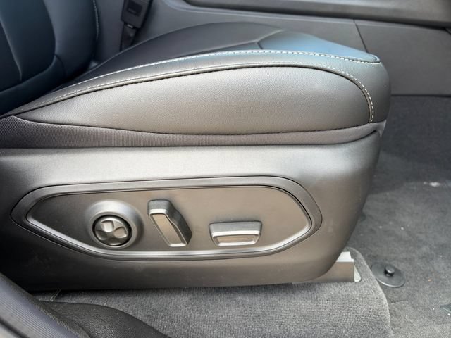 New 2026 Jeep Grand Cherokee L Limited w/ Limited Altitude Package AWD/4WD image 29