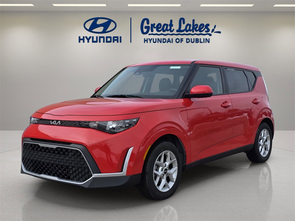 Used 2025 Kia Soul LX w/ LX Technology Package image 1