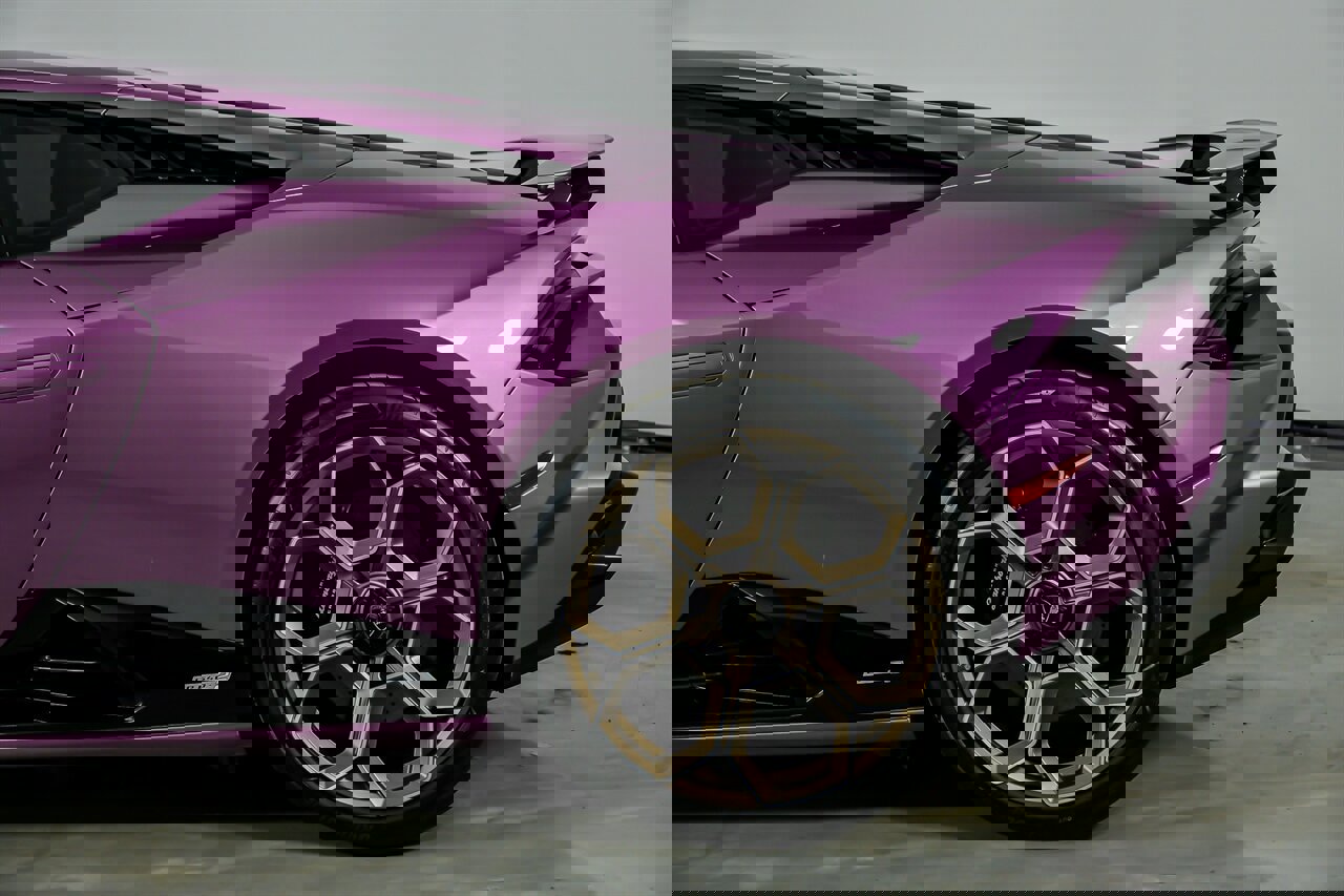 Used 2023 Lamborghini Huracan Tecnica image 10