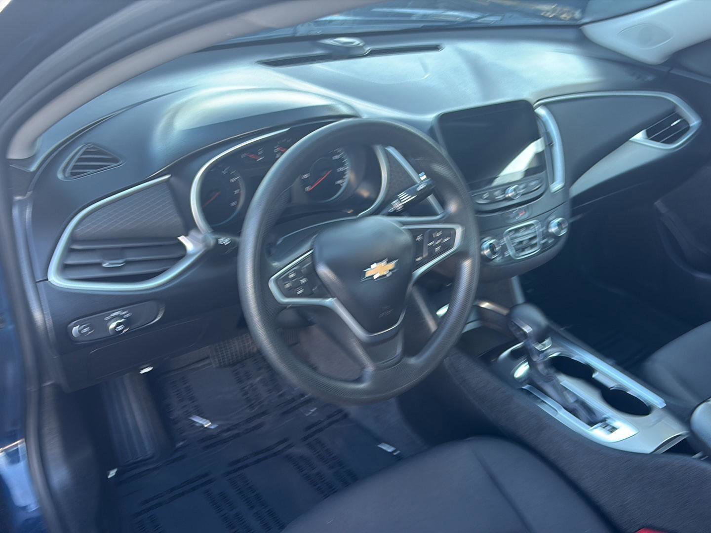 Used 2022 Chevrolet Malibu LT FWD image 20
