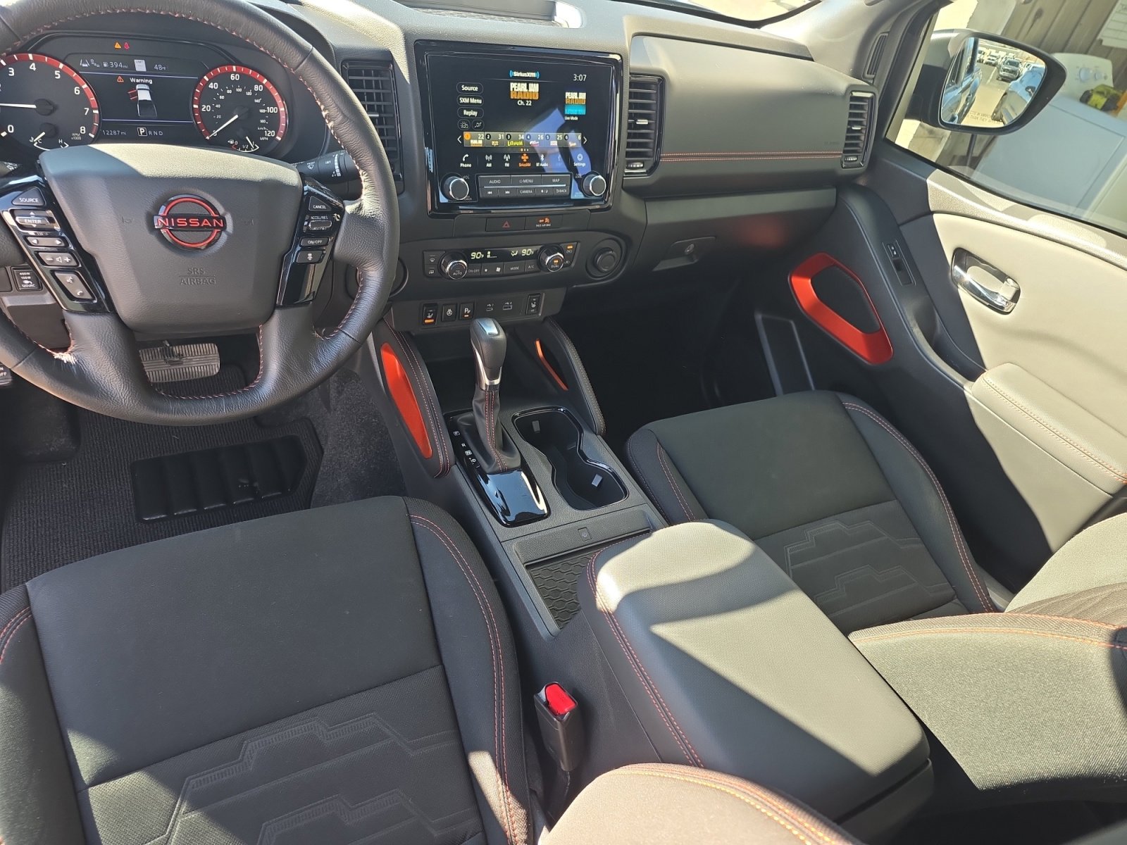 Used 2022 Nissan Frontier Pro-X image 15