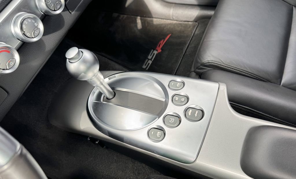 Used 2004 Chevrolet SSR Base w/ Preferred Equipment Group image 27