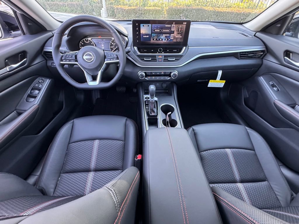 New 2026 Nissan Altima 2.5 SR FWD image 11