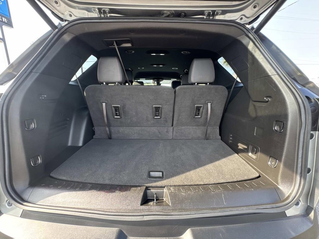 Certified 2023 Chevrolet Traverse RS image 8