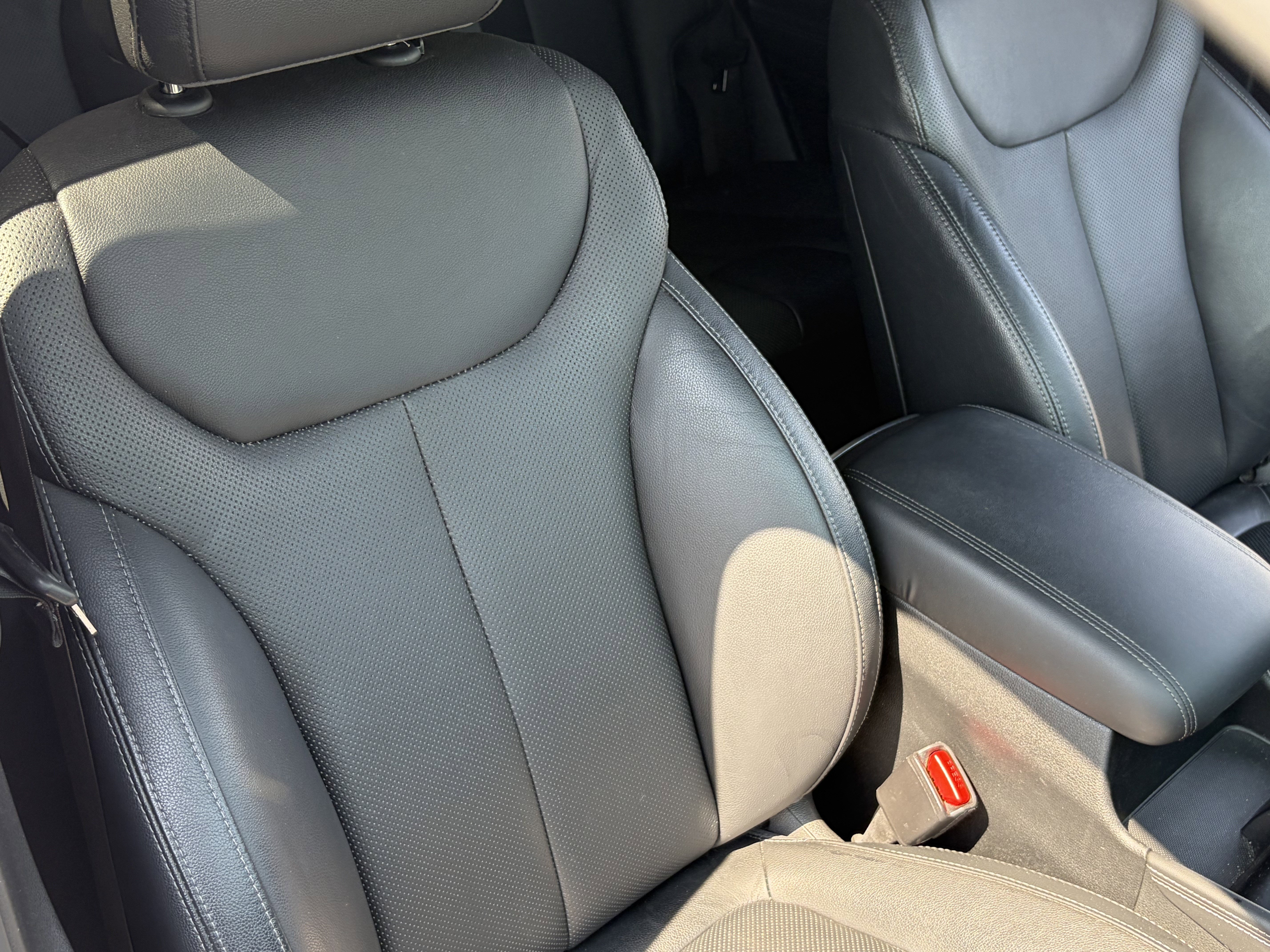 Used 2019 Hyundai Santa Fe Limited FWD image 36