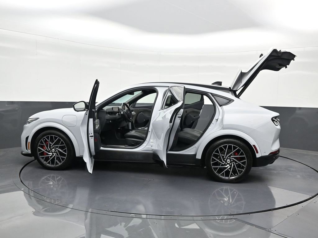 Used 2022 Ford Mustang Mach-E GT w/ GT Performance Edition AWD/4WD image 33