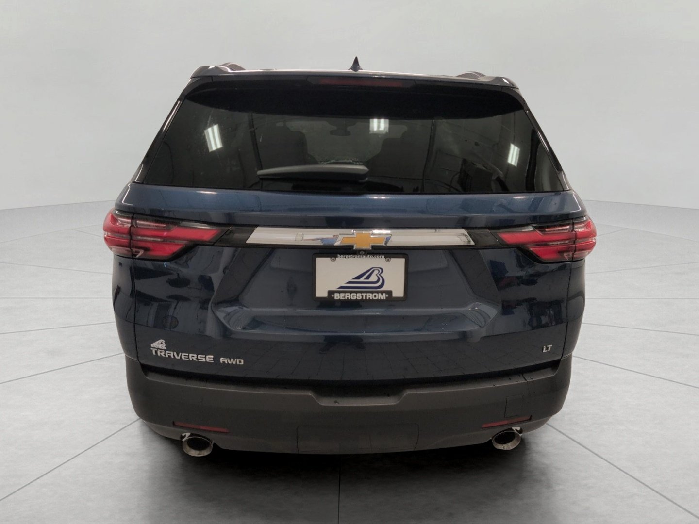 Used 2023 Chevrolet Traverse LT w/ LPO, Floor Liner Package AWD/4WD image 26