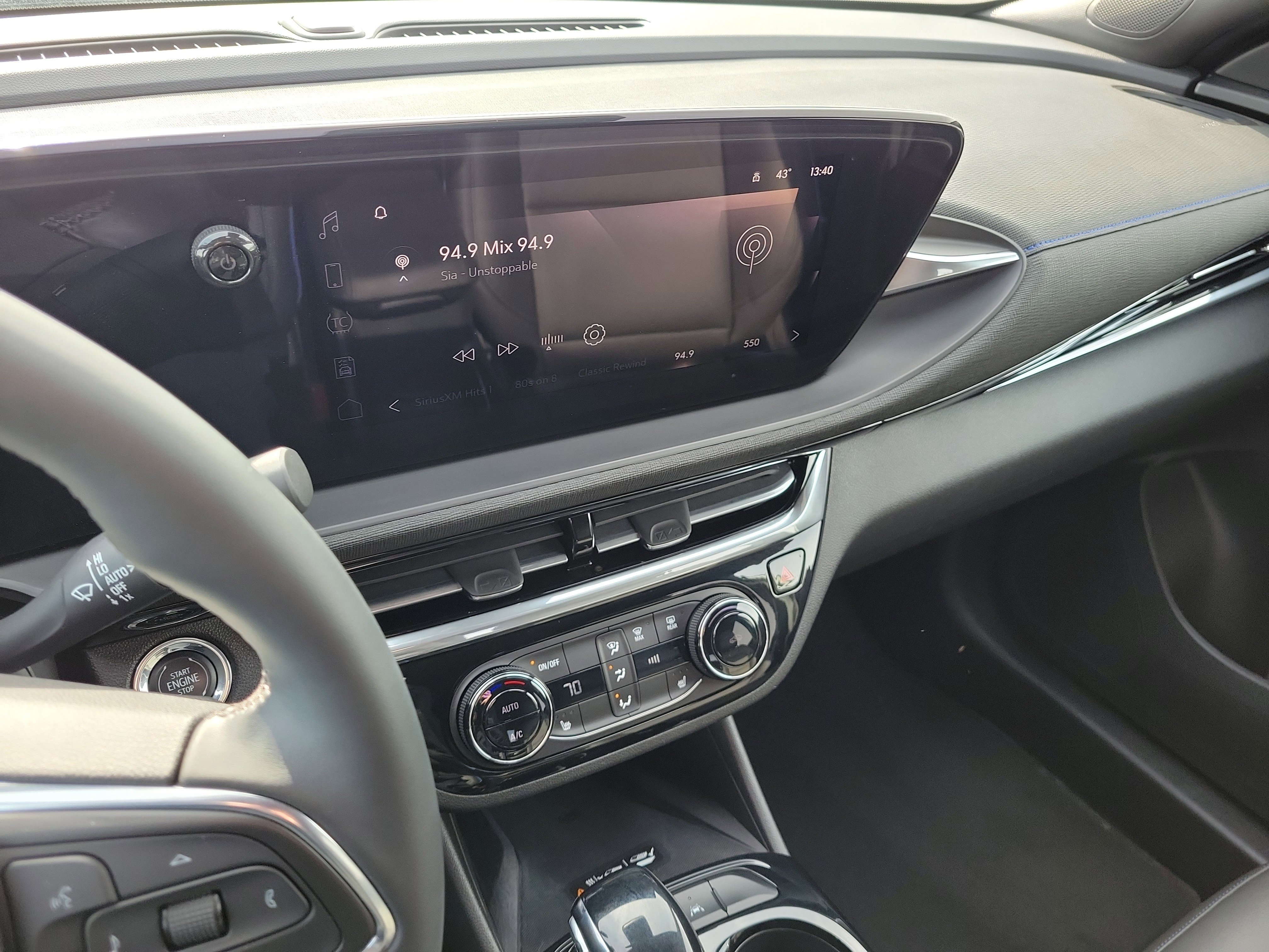 Used 2024 Buick Envista Sport Touring w/ Convenience I Package image 28