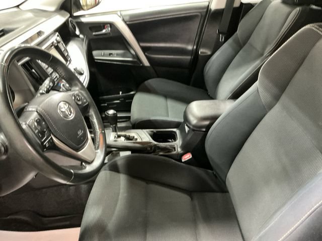 Used 2016 Toyota RAV4 XLE FWD image 10