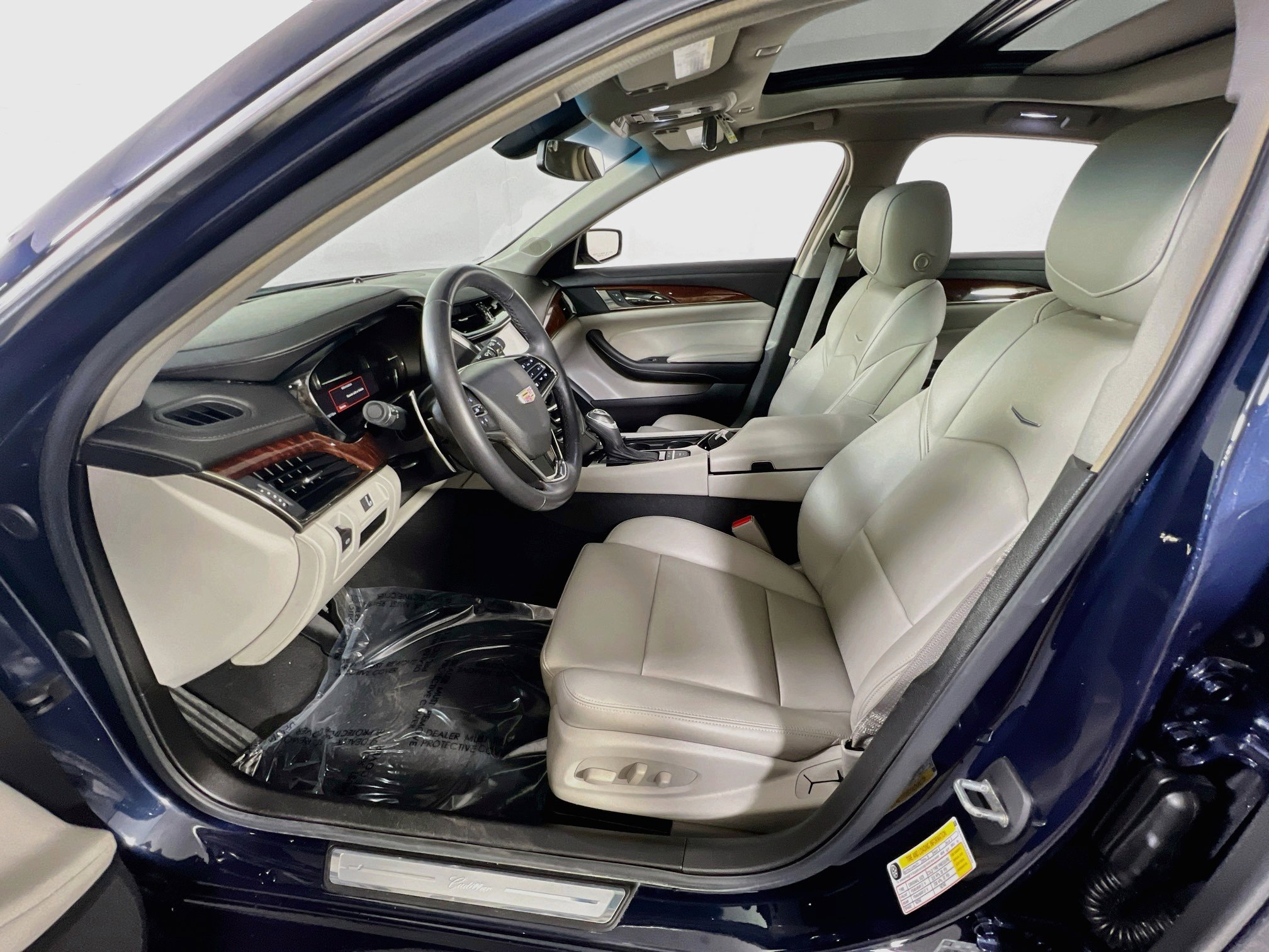 Used 2019 Cadillac CTS Sedan RWD image 20