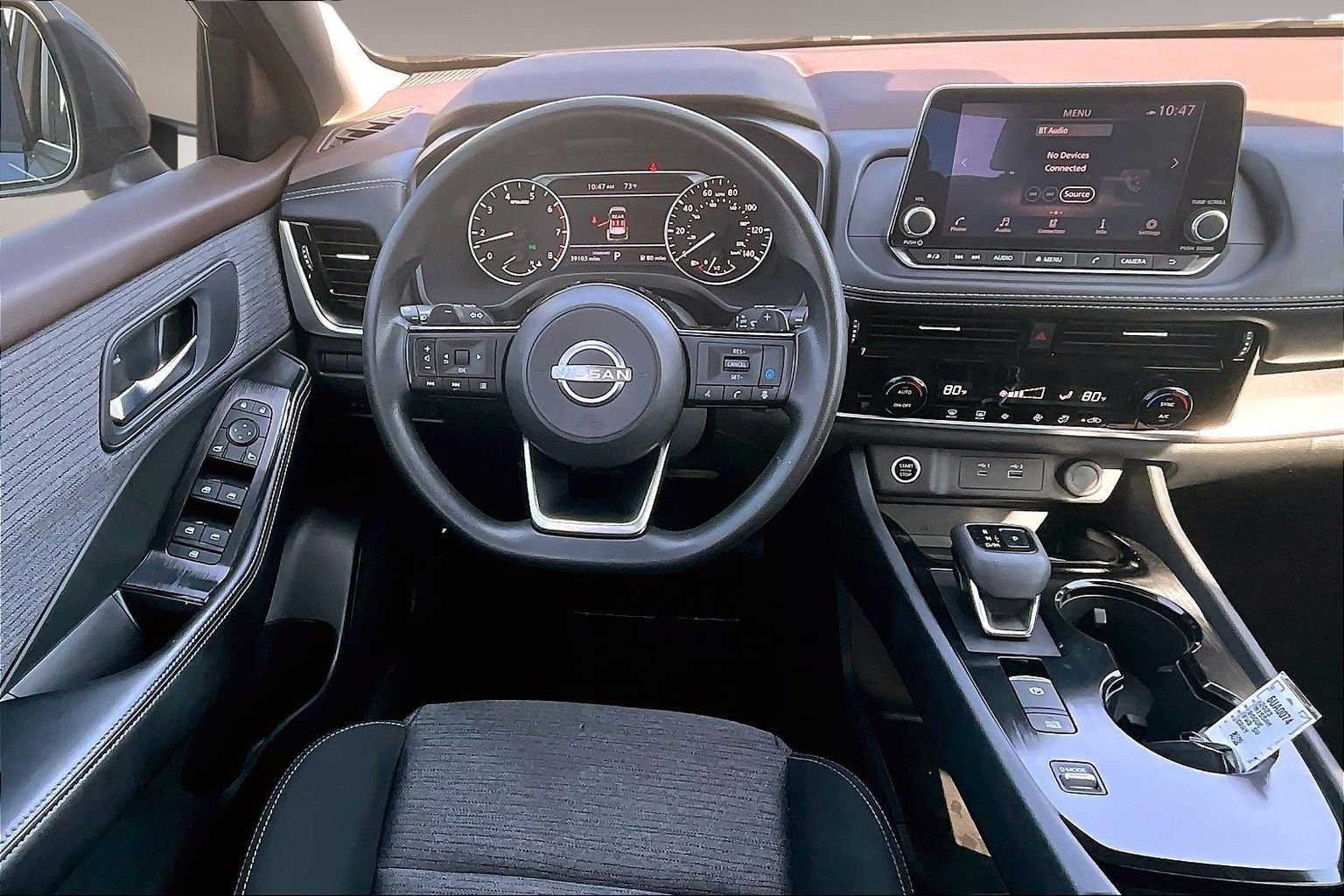 Used 2023 Nissan Rogue SV image 8