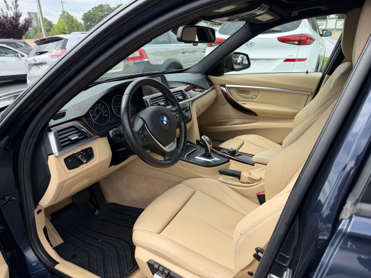 Used 2016 BMW 328i Sedan RWD image 7